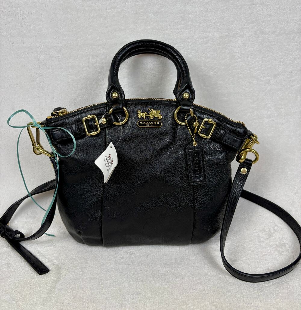 Coach NWT Madison Sophia Satchel in Black Pebble Leather